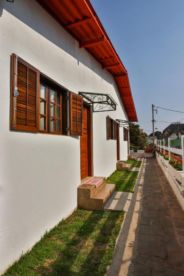 Pousada Villaggio Di Roma Campos do Jordao Exterior photo